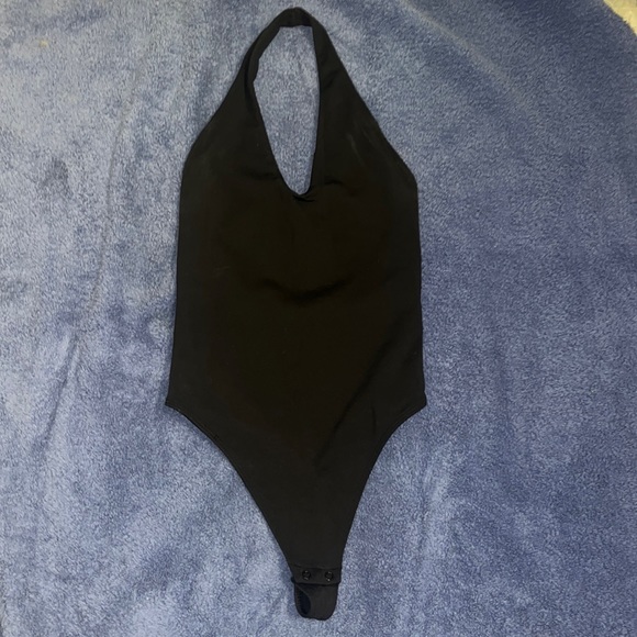 Aritzia Dresses & Skirts - Babaton Contour Halter Bodysuit.